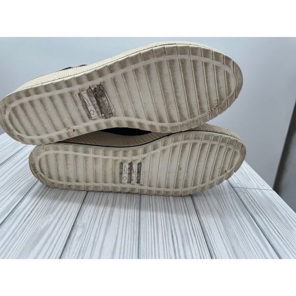 Call It Spring Vegan Aria Glossy Y2K Oxford‎ Chunky Heel Black Shoes Size 8.5 - Picture 8 of 10